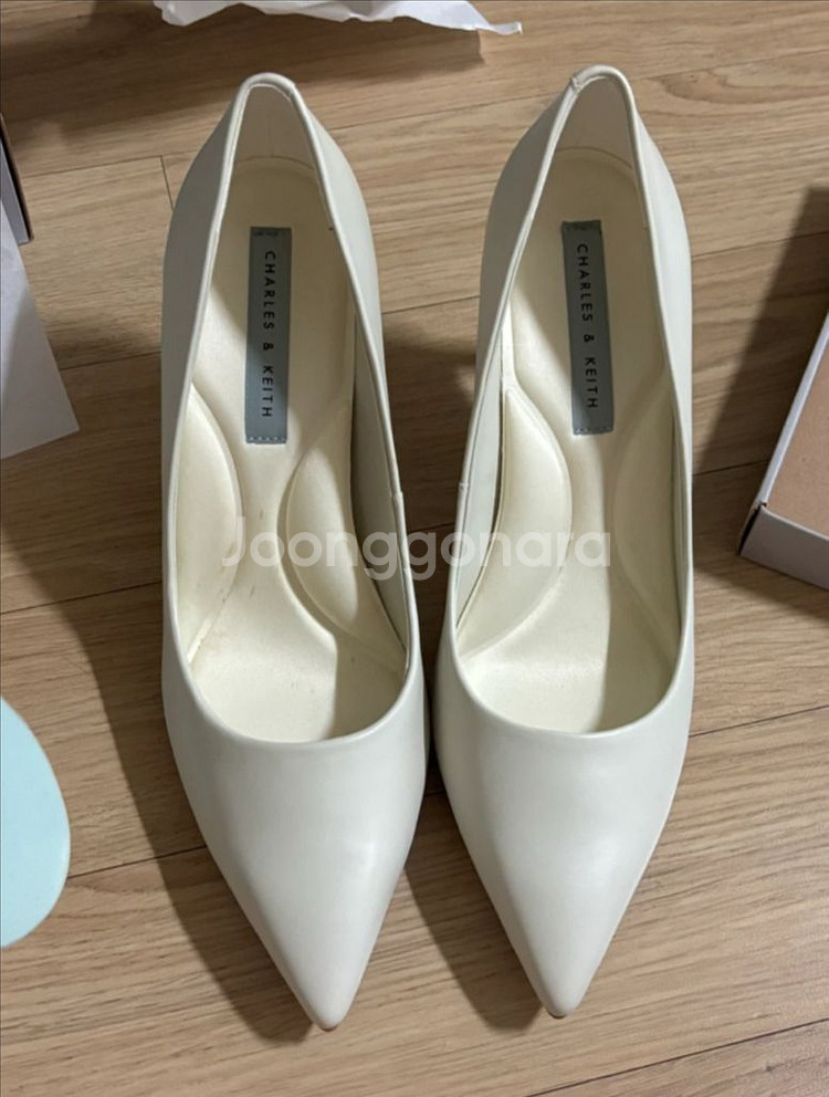 키스앤찰스 아이보리 힐 구두 37size--6