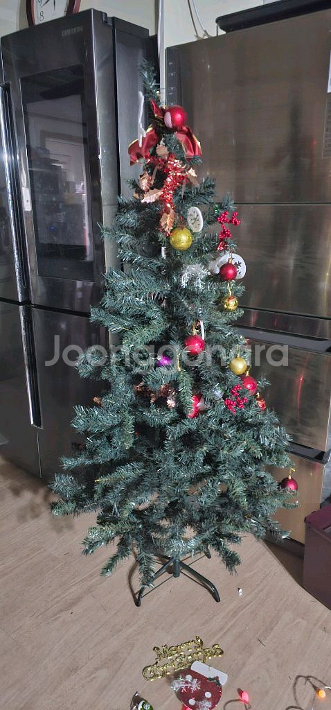 조명이 너무 이쁜 큰사이즈 크리스마스 트리--1