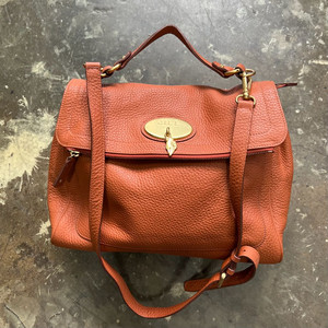 질스튜어트 소가죽 크로스백 가방