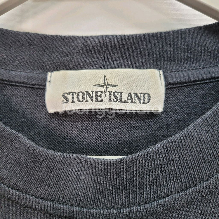 스톤아일랜드 맨투맨 블랙 M 사이즈--6