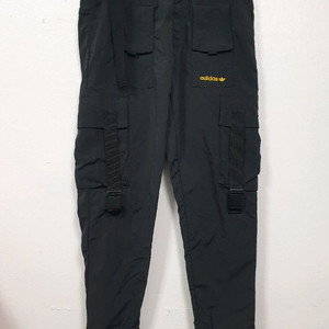 아디다스 검정색 테크 팬츠 S사이즈