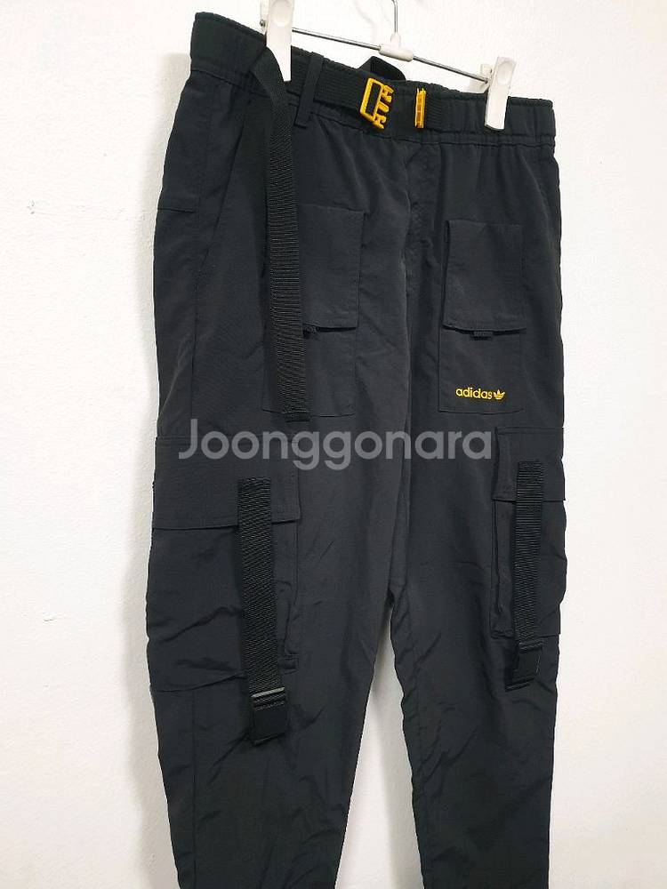 아디다스 검정색 테크 팬츠 S사이즈--3