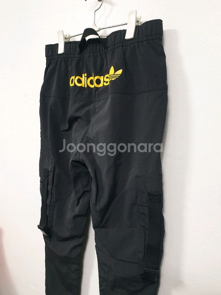 아디다스 검정색 테크 팬츠 S사이즈--5