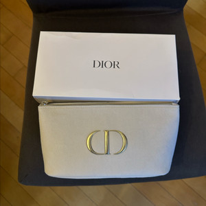 디올 파우치 박스 새상품