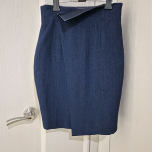 Victoria Bay 미디 스커트 네이비 55