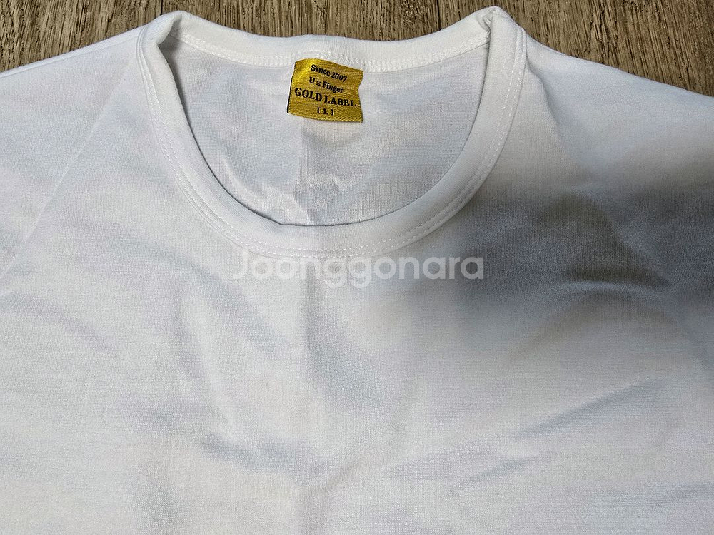 유핑 골드라벨 세미오버핏 반팔티 화이트 L 팝니다--1