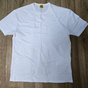 유핑 골드라벨 세미오버핏 반팔티 화이트 L 팝니다