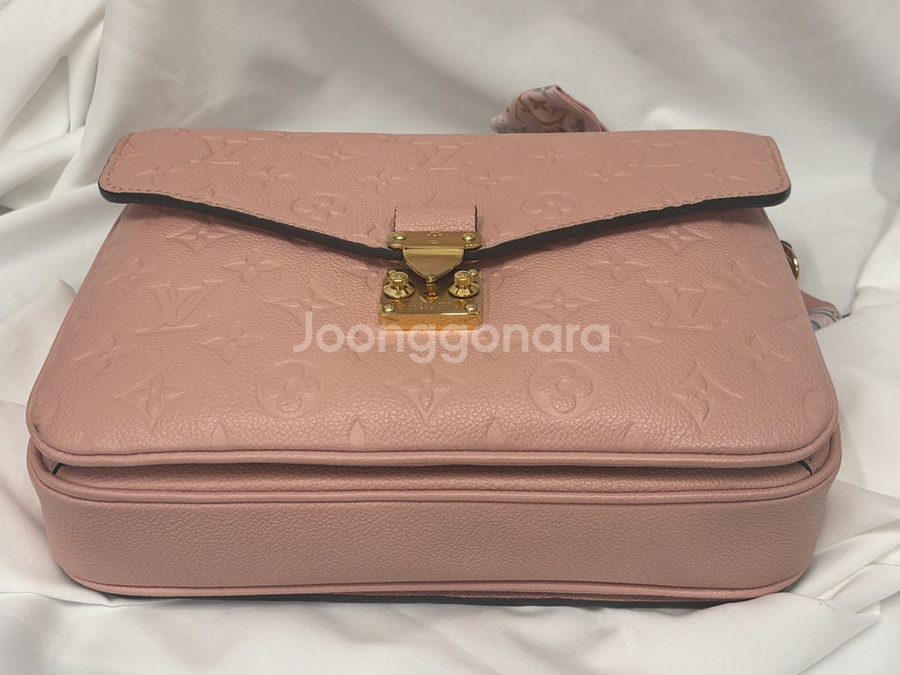 루이비통 포쉐트 메티스 앙프렝뜨--1