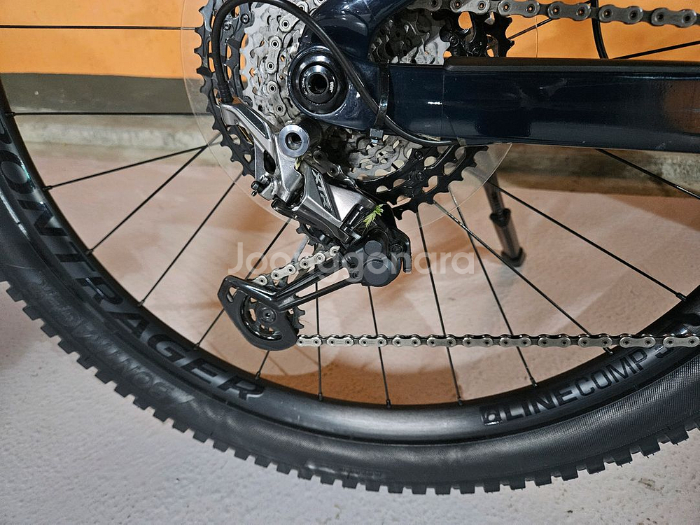 트렉 e-mtb 레일9.8 업글차 m 사이즈 팝니다--1