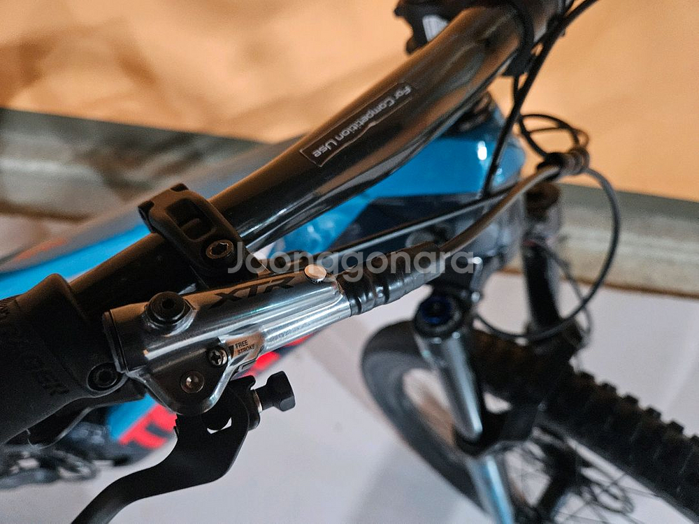 트렉 e-mtb 레일9.8 업글차 m 사이즈 팝니다--2