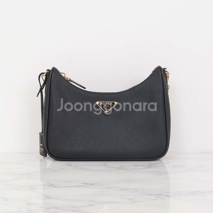 프라다 리에디션 2005 사피아노 숄더백 1BH204--1