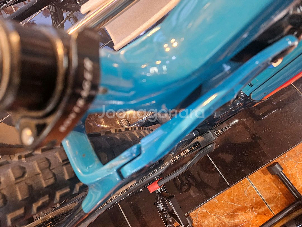 트렉 e-mtb 레일9.8 업글차 m 사이즈 팝니다--4