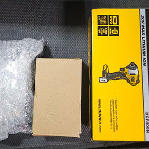 디월트dcf809n 임팩드릴입니다