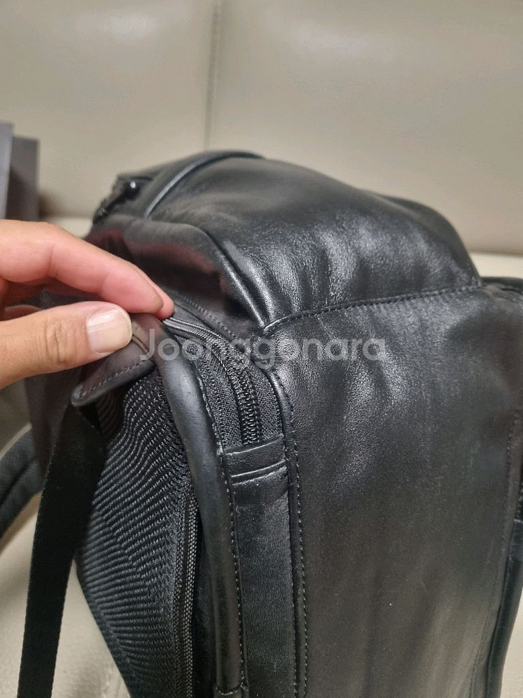 투미 알파2 티패스 백팩 가죽--5