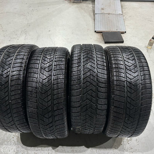 255-45-20 피렐리 윈터 팝니다