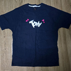 커스텀멜로우 x 이동휘 콜라보 반팔티 100 팝니다