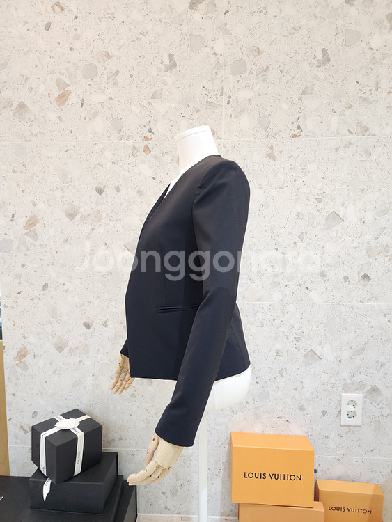 띠어리 블랙 폴리에스터 오픈 자켓--1