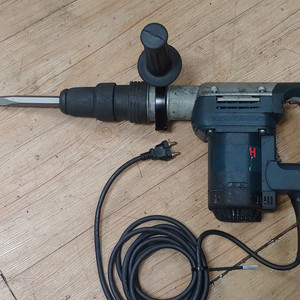 보쉬 파괴함마 (BOSCH/ GSH 388) 중고팝니다