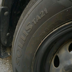 금호 솔루스 TA21 175 70 13 4분