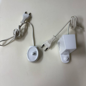 오랄비 전동칫솔 충전기