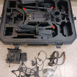 새거급 dji m300 rtk +충전스테이션+거치+젠뮤