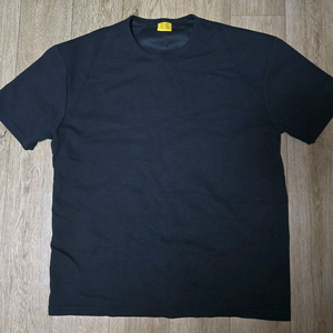 유핑 골드라벨 세미오버핏 블랙 반팔티 L 팝니다