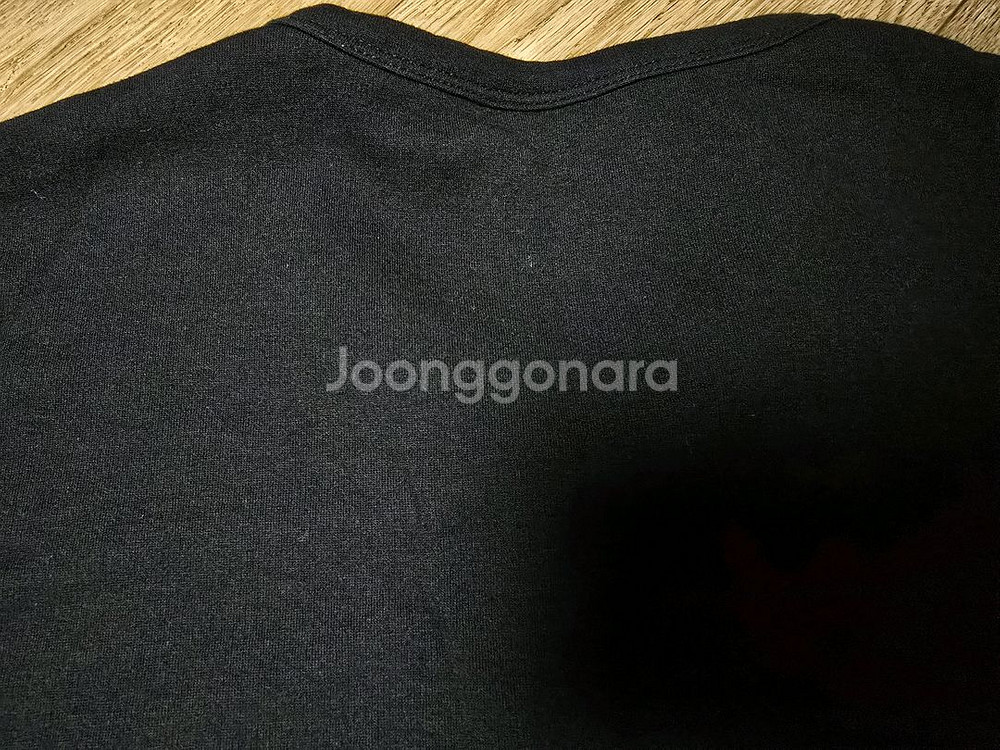 유핑 골드라벨 세미오버핏 블랙 반팔티 L 팝니다--3