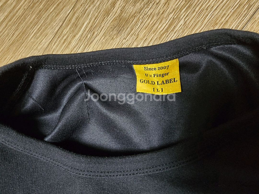 유핑 골드라벨 세미오버핏 블랙 반팔티 L 팝니다--4