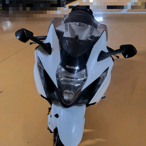 22년식 짧은 키로수 하야부사 팝니다.