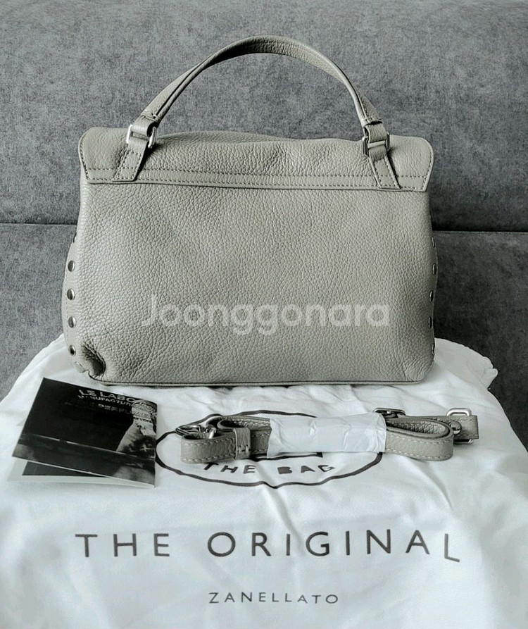 자넬라토포스티니스몰토드앤크로스.토프베이지색--2