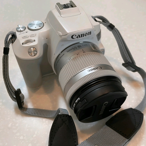 캐논 EOS 200D II WHITE / 18-55