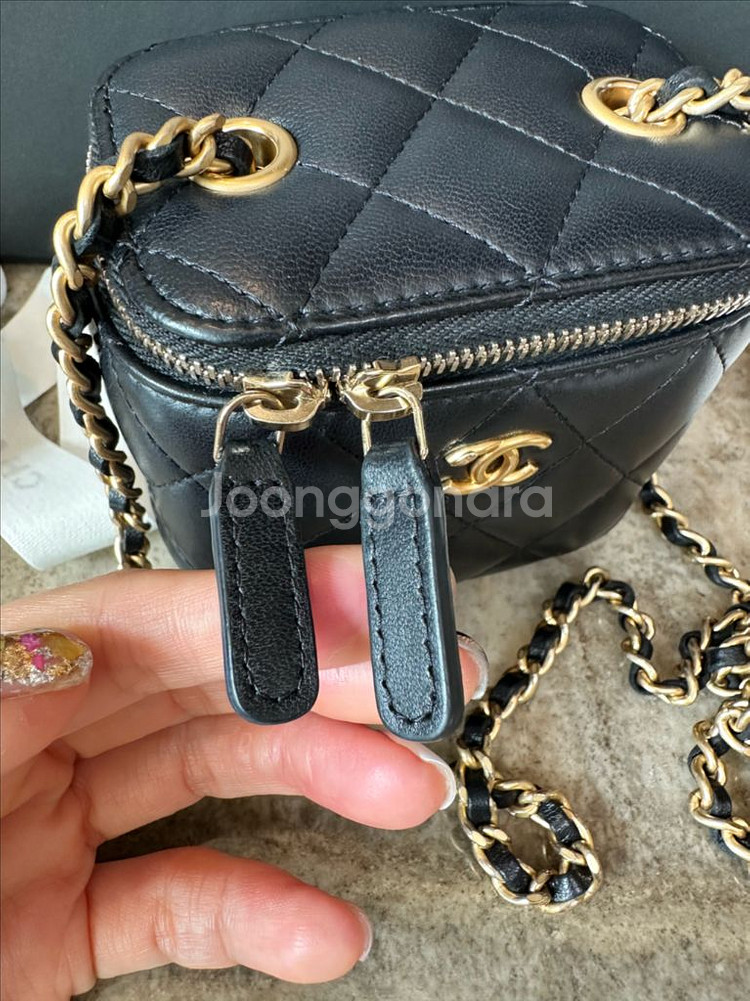 샤넬 골드볼 정사각 미니베니티 ( 블랙 )--5