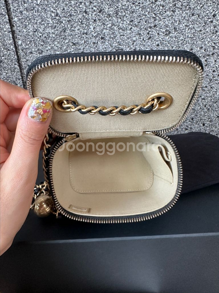 샤넬 골드볼 정사각 미니베니티 ( 블랙 )--9