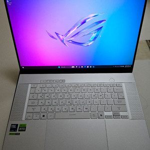 아수스 ROG 제피러스 G16 2025 5070 A급