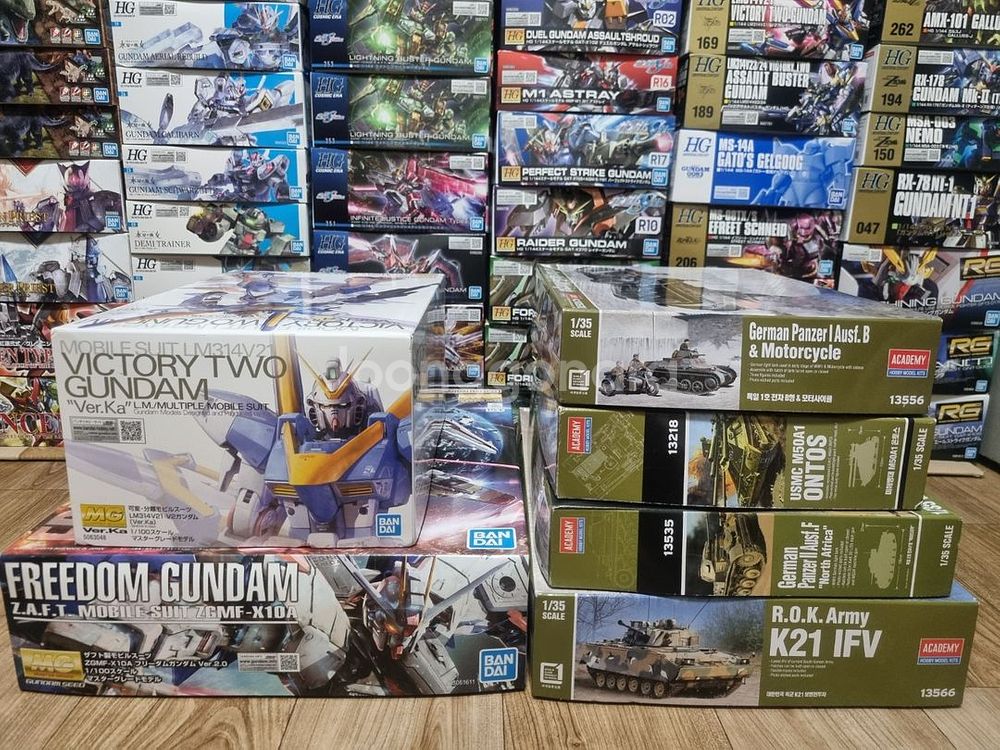 건담프라/밀리터리프라모델 판매--1
