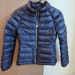 몽클레어 키즈 경량패딩 10y