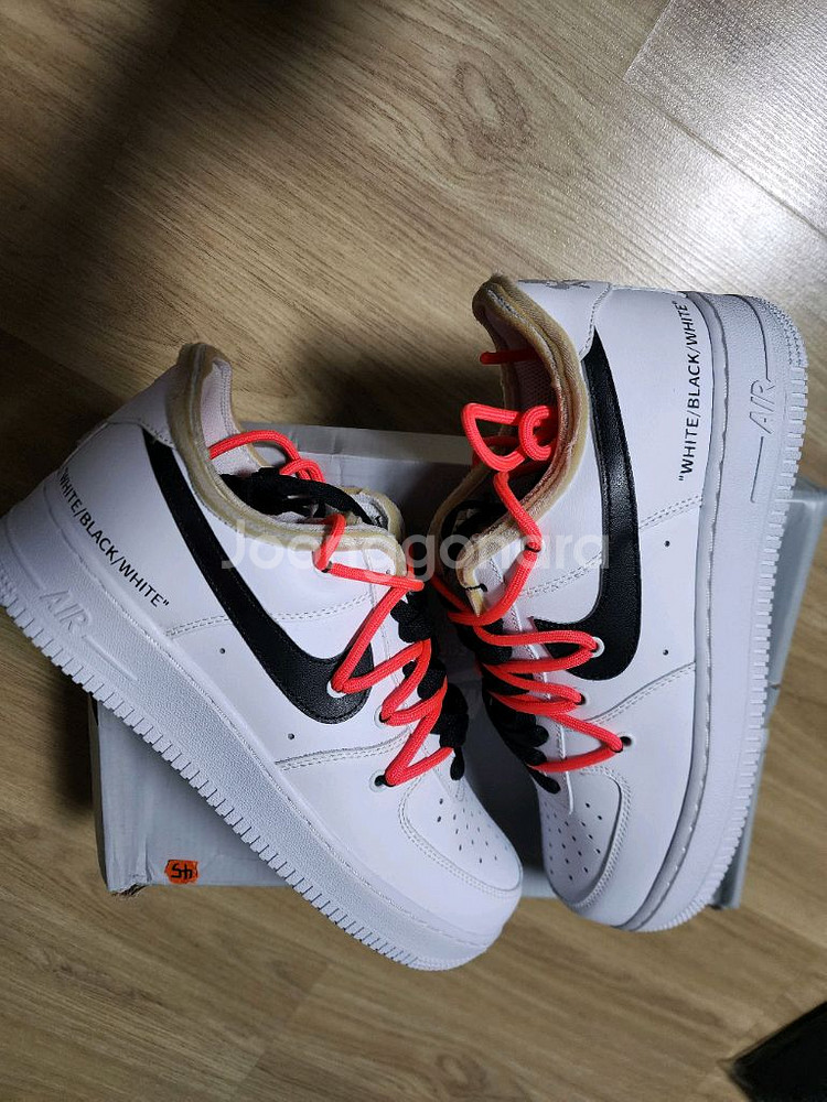 나이키 에어포스 흰/검 260 사이즈--3