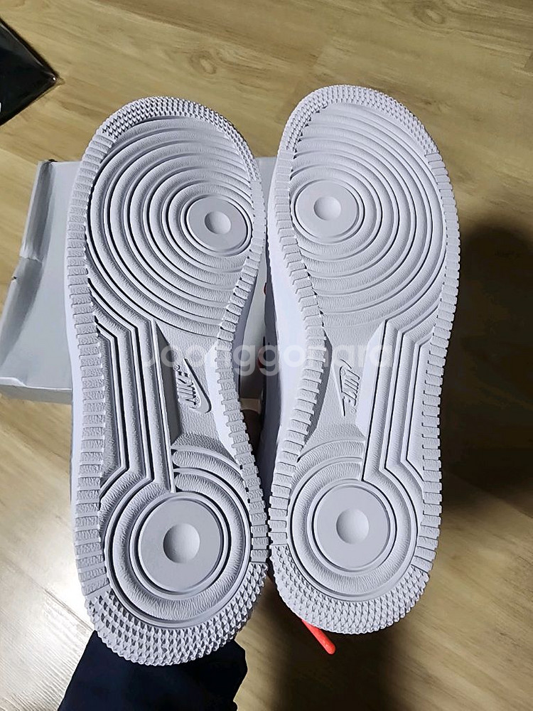 나이키 에어포스 흰/검 260 사이즈--4