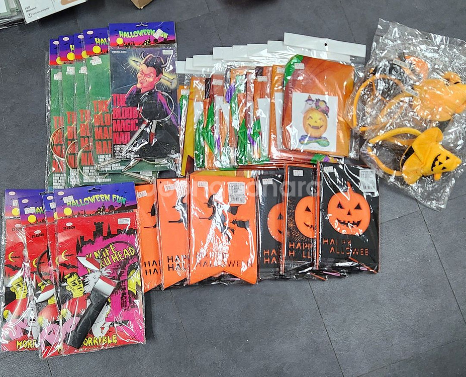 파티용품 매장 폐업으로 할로윈상품 저렴히 판매합니다--0