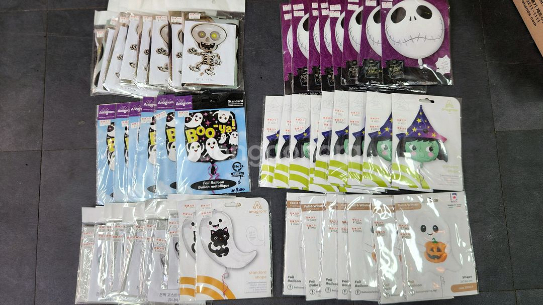 파티용품 매장 폐업으로 할로윈상품 저렴히 판매합니다--5