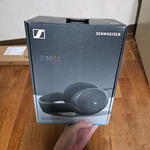 젠하이저 HD560S 3개월 사용 판매합니다.