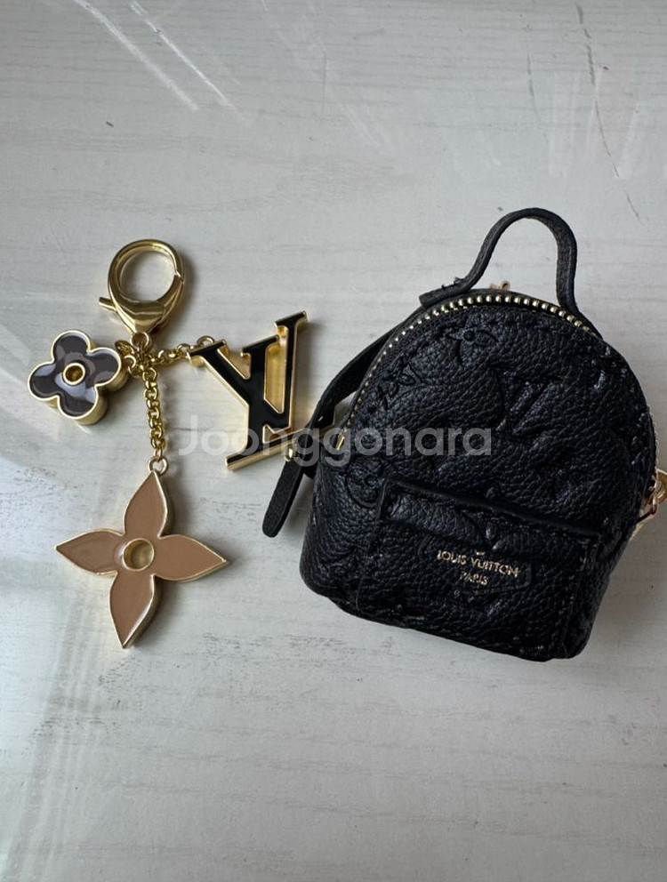 루이비통 미니가방 키링 팝니다--0