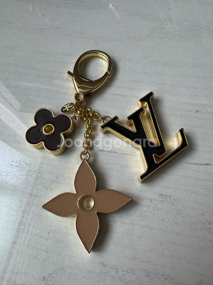 루이비통 미니가방 키링 팝니다--5