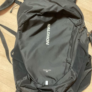 (아직안팔림)살로몬 트레일블레이저 20 백팩 가방 블랙 팝니다