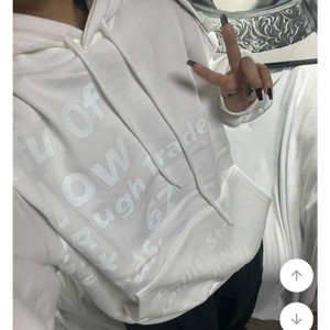 에이블리 남여공용 트레이드 레터링 기모 후드티 (새상품