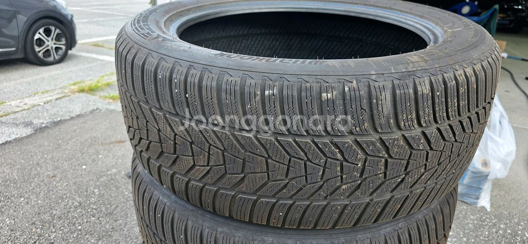 255 50 20 한대분 중고 윈터타이어 판매합니다--1