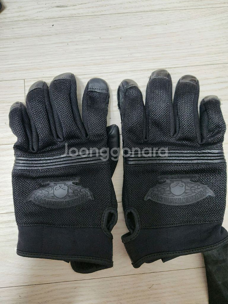 하자 있는 오토바이 장갑들 팝니다--3