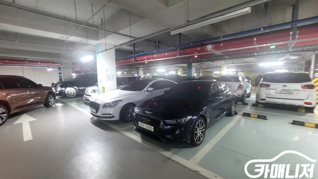 [제네시스]G70 2.0T AWD 스포츠 패키지 (5인--4