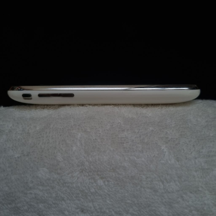 아이폰 3GS 화이트 16GB 이미지