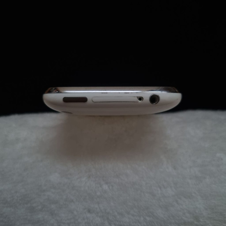 아이폰 3GS 화이트 16GB 이미지